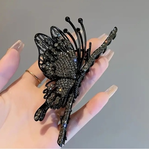 Rhinestone Black Butterfly Hair Claw Hair Accessory - Picture 4 of 5
